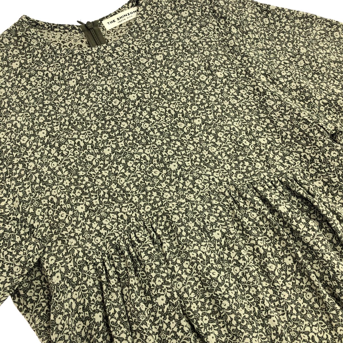 shinzone 切替ギャザーアラベスクオールインワン shinzone 切替ギャザーアラベスクオールインワン