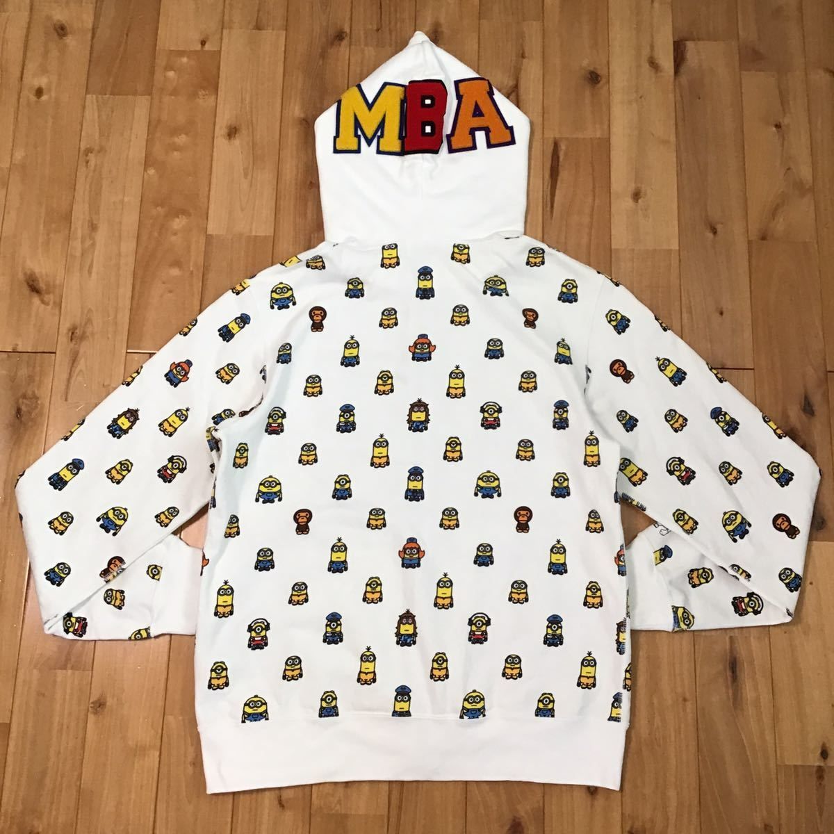 ミニオン シャーク パーカー Lサイズ a bathing ape BAPE MINIONS