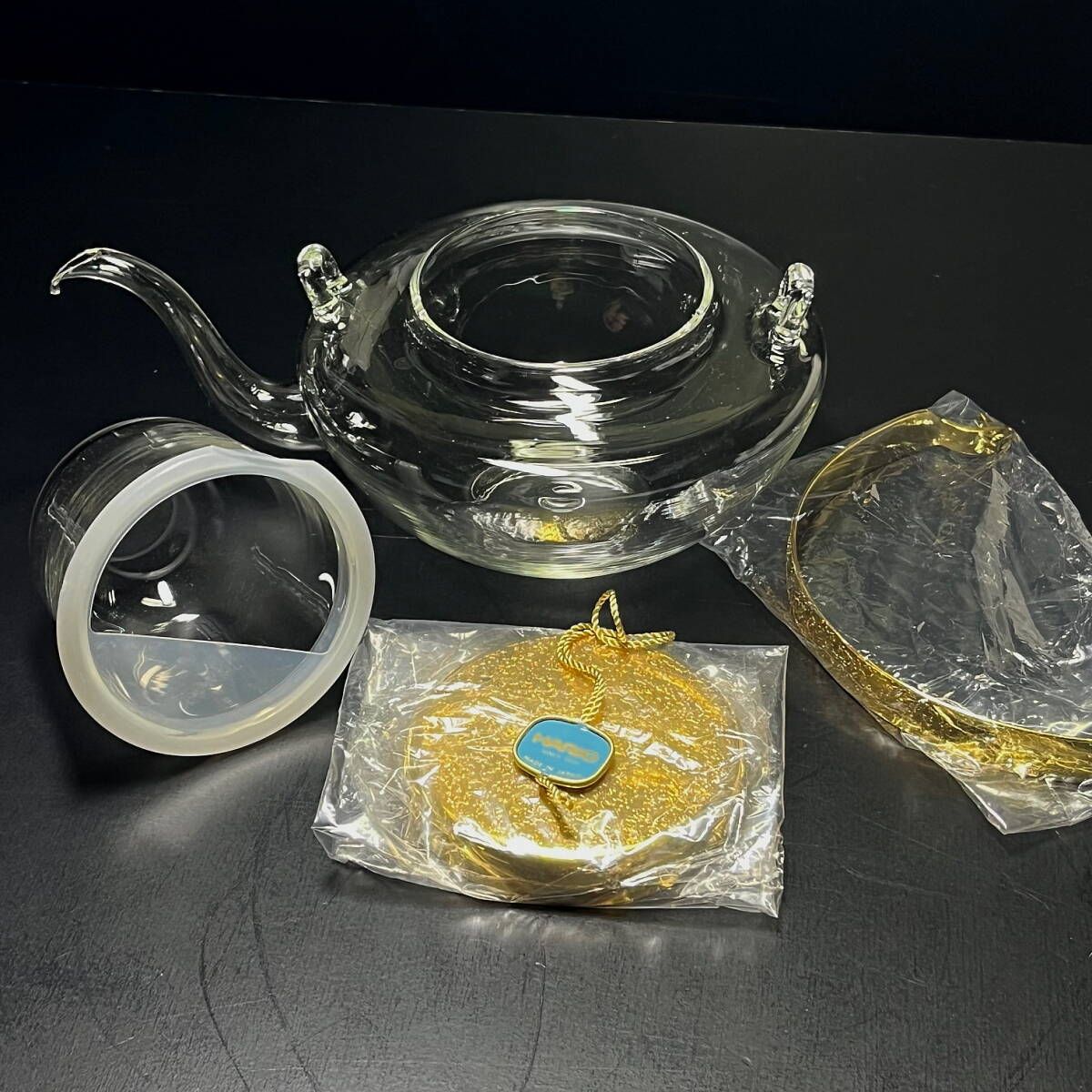 HARIO 冷酒器 丸地炉利 ゴールド ☆HARIO☆ハリオ 本金仕上げ ゴールドカラー×ガラス酒器 地炉利