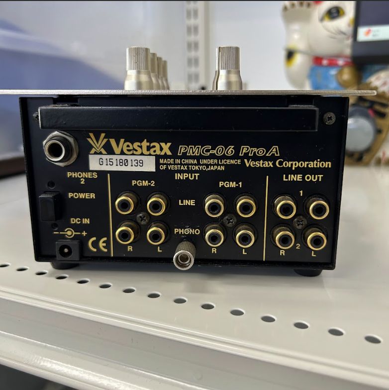 Vestax PMC-06 ProA DJミキサー 中古】Vestax PMC-06 ProA DJミキサー - 神奈川県の中古楽器店
