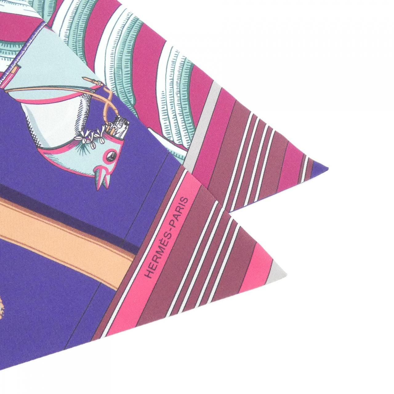 エルメス マキシ ツイリー スカーフ