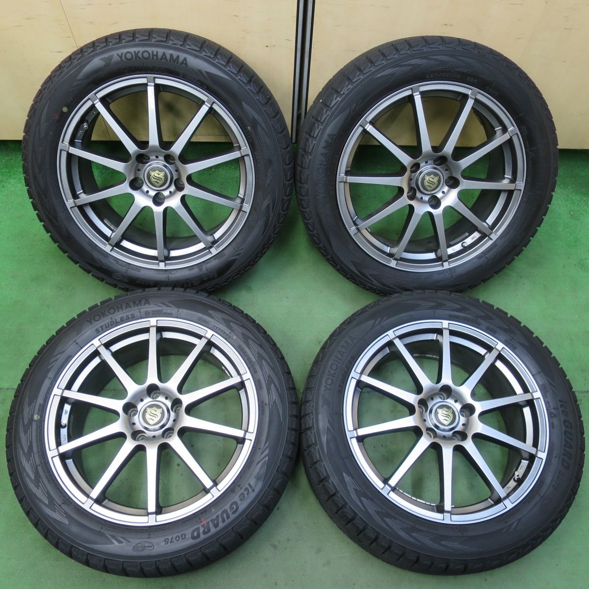 バリ溝 22年 キレイ 9.5分 スタッドレス 225 55R18 ヨコハマ アイスガード G075 社外 アルミ 18インチ PCD114.3 5H 5092605イス