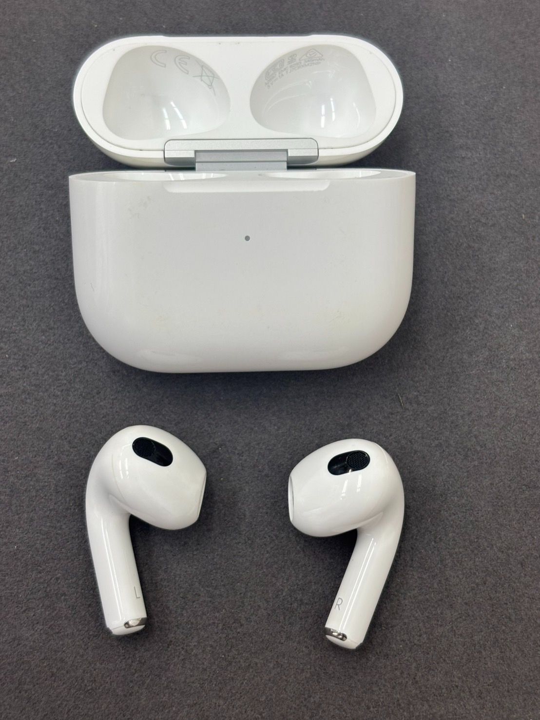 AirPods Pro 2 第二世代 両耳 本体 充電ケース付き チップ未使用 第2