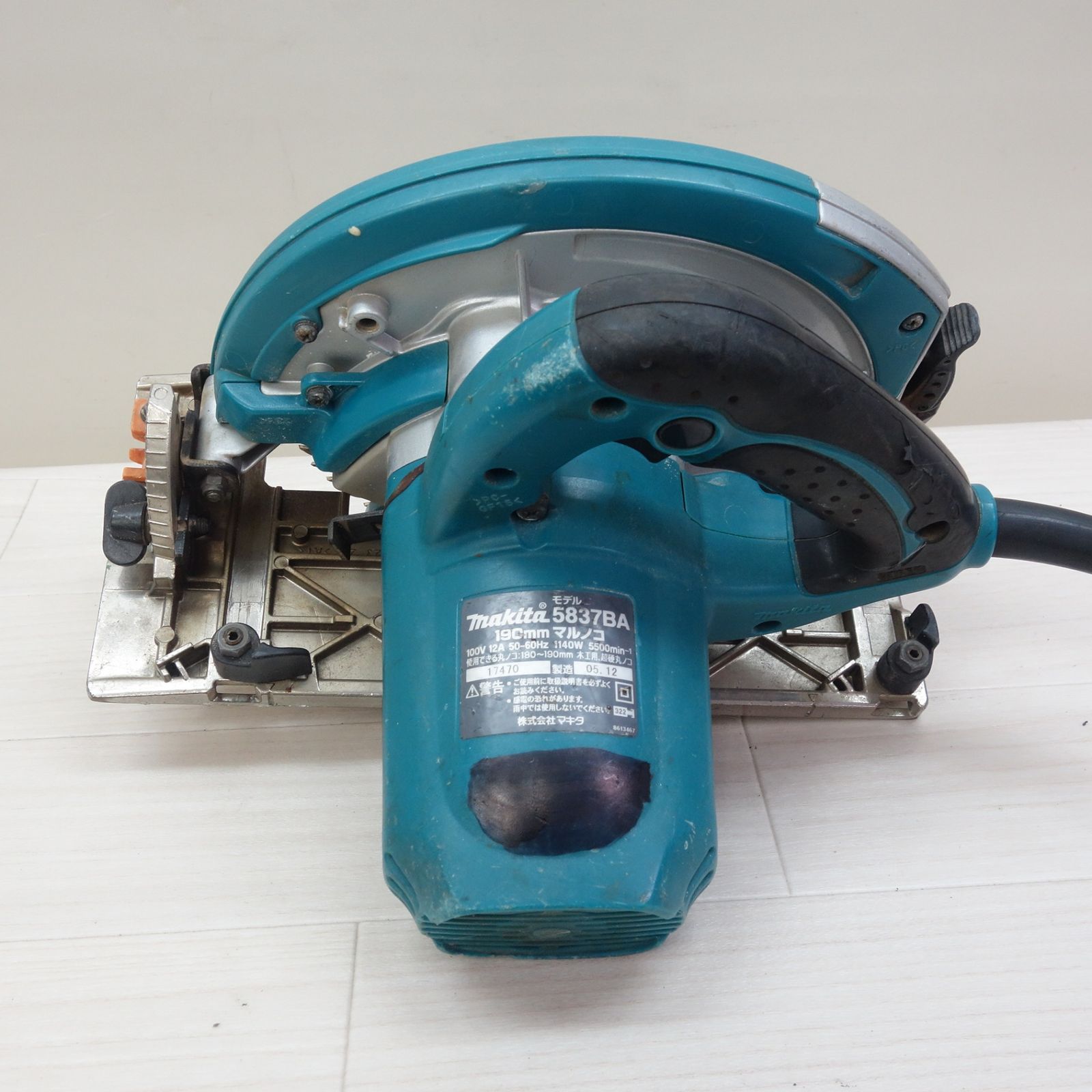 中古　makita マキタ 190mm丸ノコ 5837BA Amazon | マキタ 電気マルノコ 刃径190mm/切込68mm アルミベース