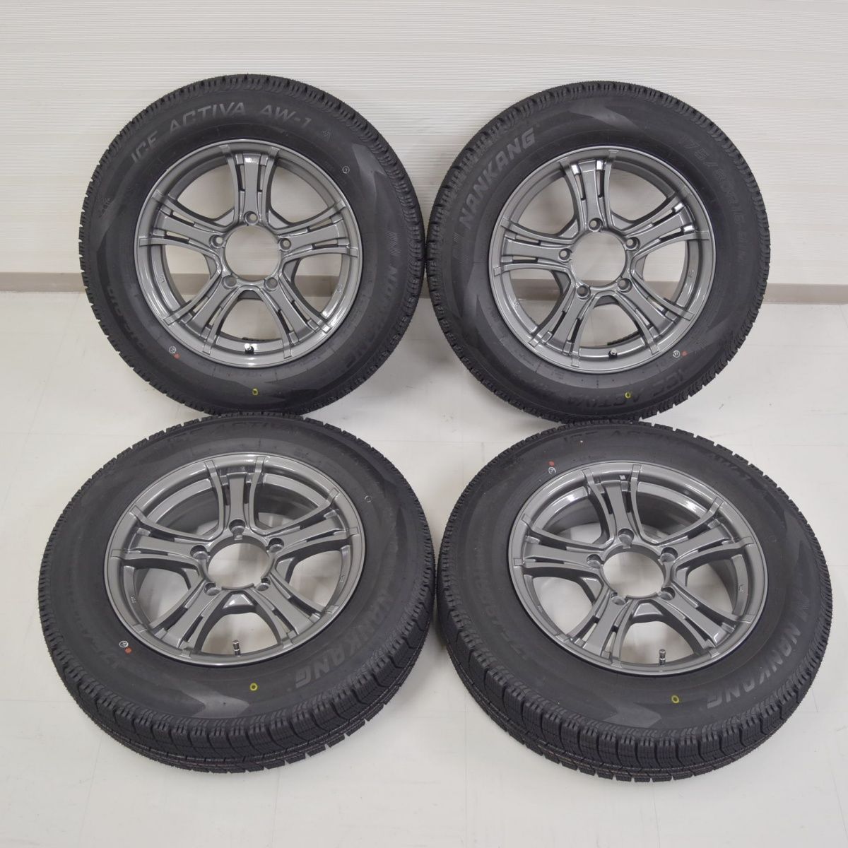 中古】 ジムニー スタッドレスタイヤホイールセット 1655+20 5H139.7 NANKANG アイス アクティバ 175/80R16  2023年製造 - メルカリ