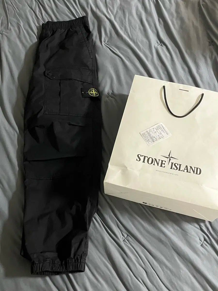 34 STONE ISLAND ストーンアイランド ワイド ルーズフィット カーゴ パンツ 黒