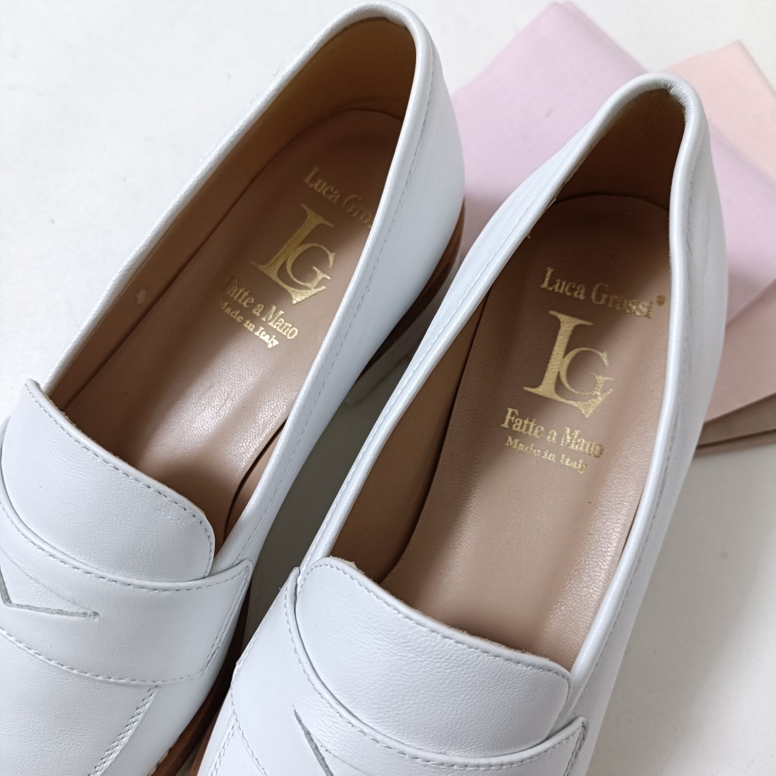 未使用ルカグロッシ　ホワイトレザーローファー　36.5/23.5cm 未使用ルカグロッシ ホワイトレザーローファー 36.5/23.5cm - メルカリ