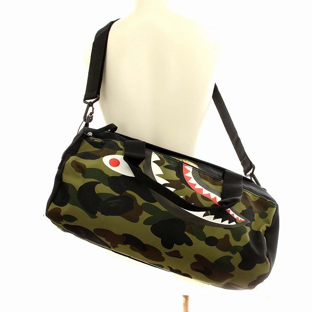 アベイシングエイプ A BATHING APE 1ST CAMO SHARK SPORTS BAG M