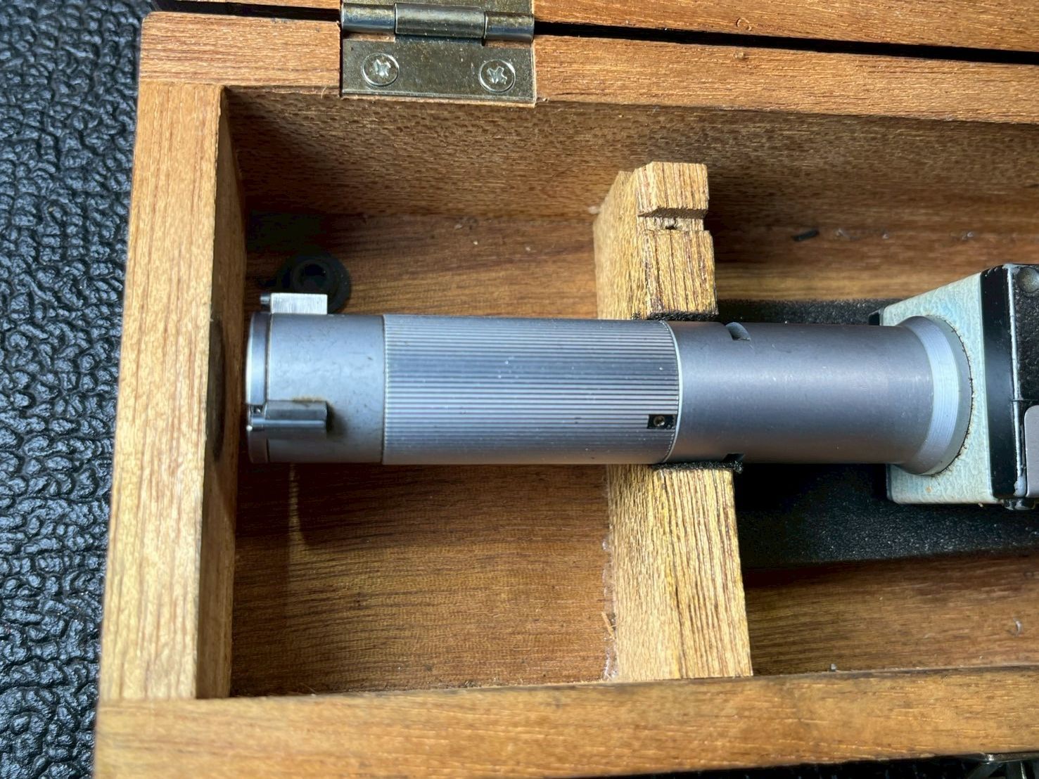 ミクロメーター Micrometer