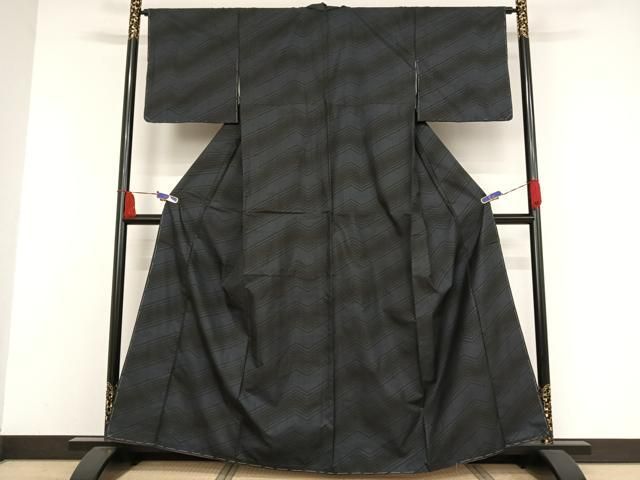 平和屋着物●本場大島紬　一元７マルキ　変わり縞　正絹　逸品　AAAW4071np 平和屋着物○本場大島紬 一元7マルキ 変わり縞 正絹 逸品 AAAW4071np