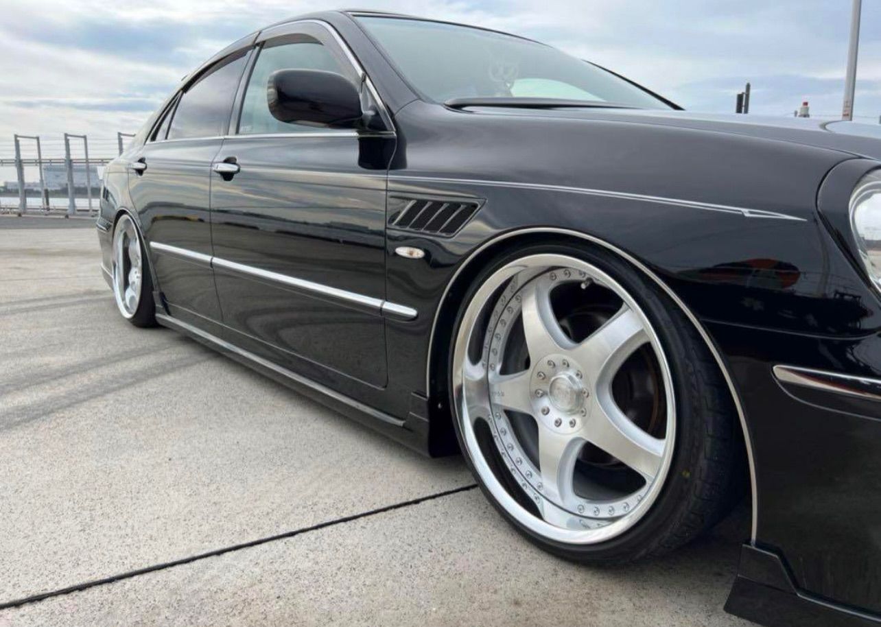 最新作！ 18 マジェスタ フルエアロキット 本物 ジャンクション  