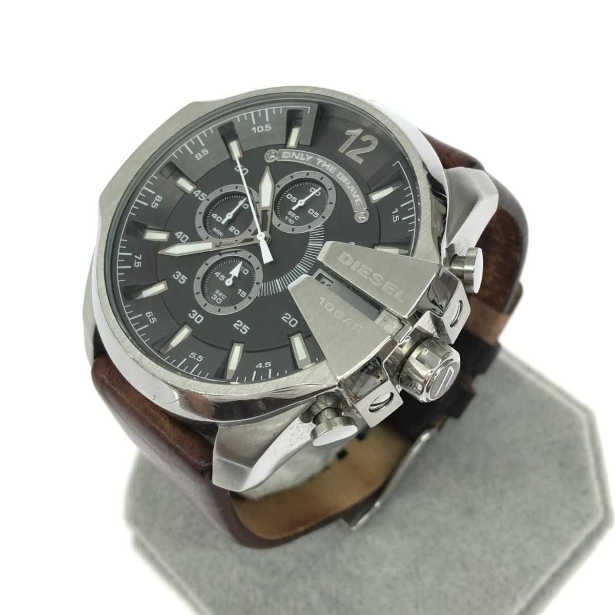 DIESEL ディーゼル メガチーフ 腕時計 DZ4290 シルバーカラー