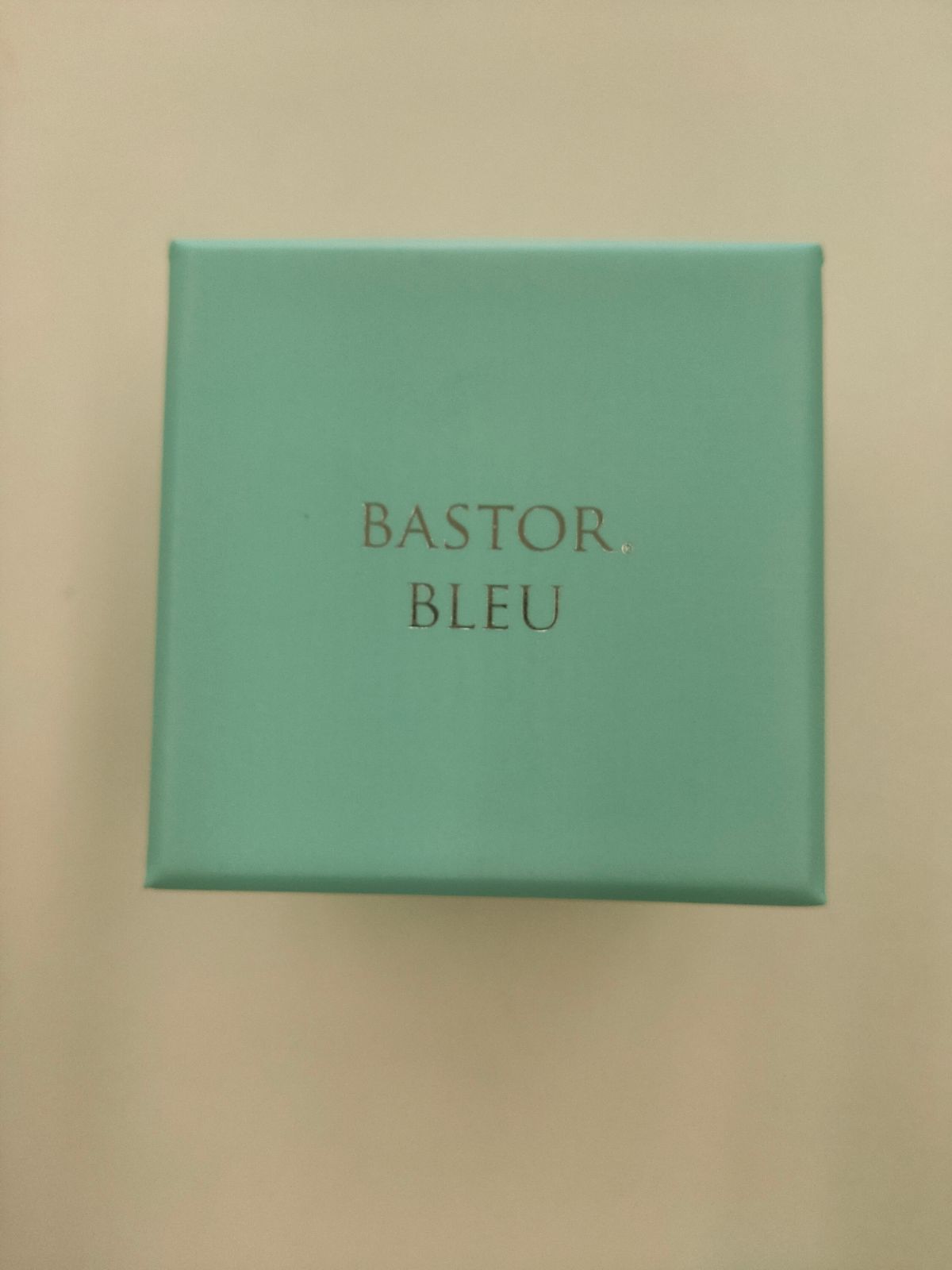 新品！100%正規品！BASTOR BLEU 幹細胞 美容液 一ヶ月分 個包装 - メルカリ