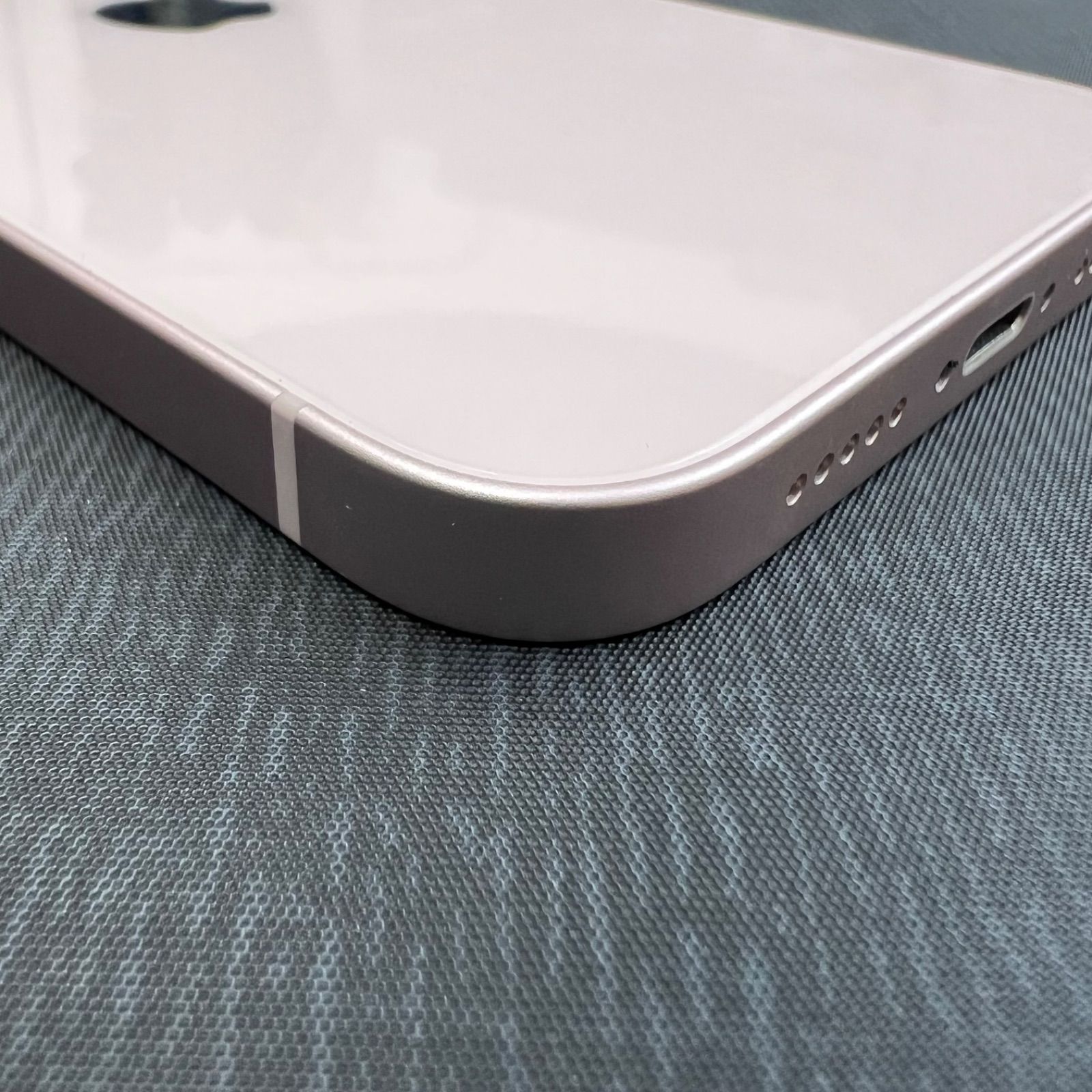 SIMロック解除済 iPhone 13 256GB ピンク NLNK3J/A - メルカリ