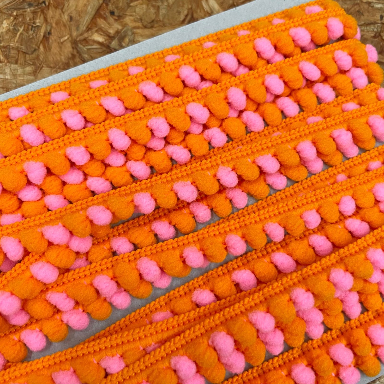 昭和レトロ ポンポンブレード 5m フリンジボール オレンジ ピンク