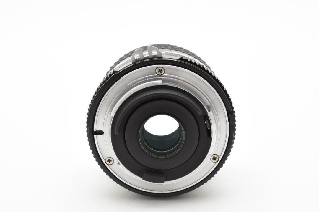 Nikon Ai NIKKOR 28mm F3.5 広角単焦点レンズ C070 Nikon Ai NIKKOR 28mm F3.5 広角単焦点レンズ C070 - メルカリ