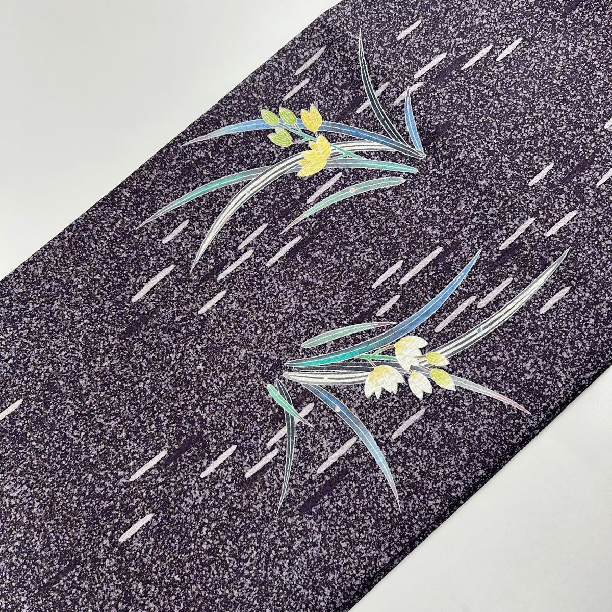 袋帯 美品 逸品 羽田登喜 落款 鴛鴦 草花 金糸 金銀彩 紫 お太鼓柄 正絹