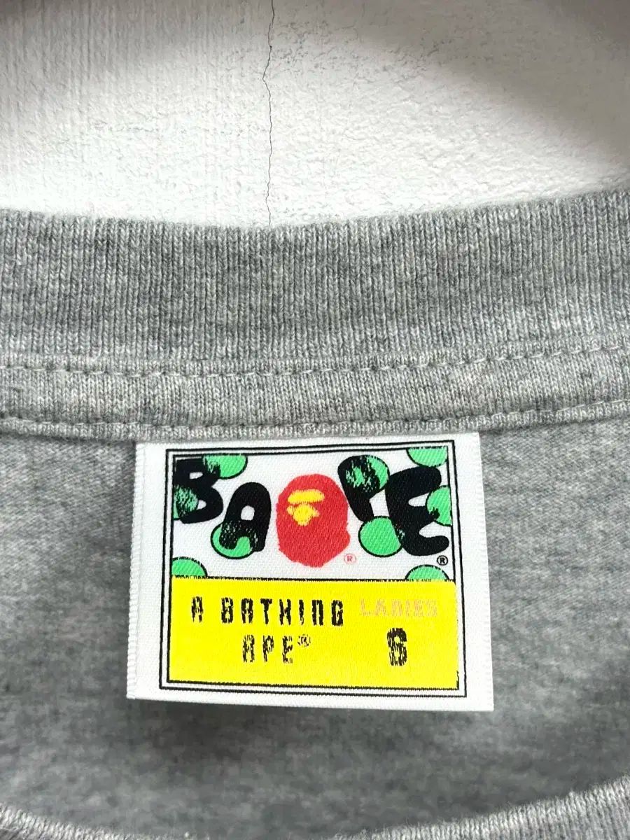 BATHING APE