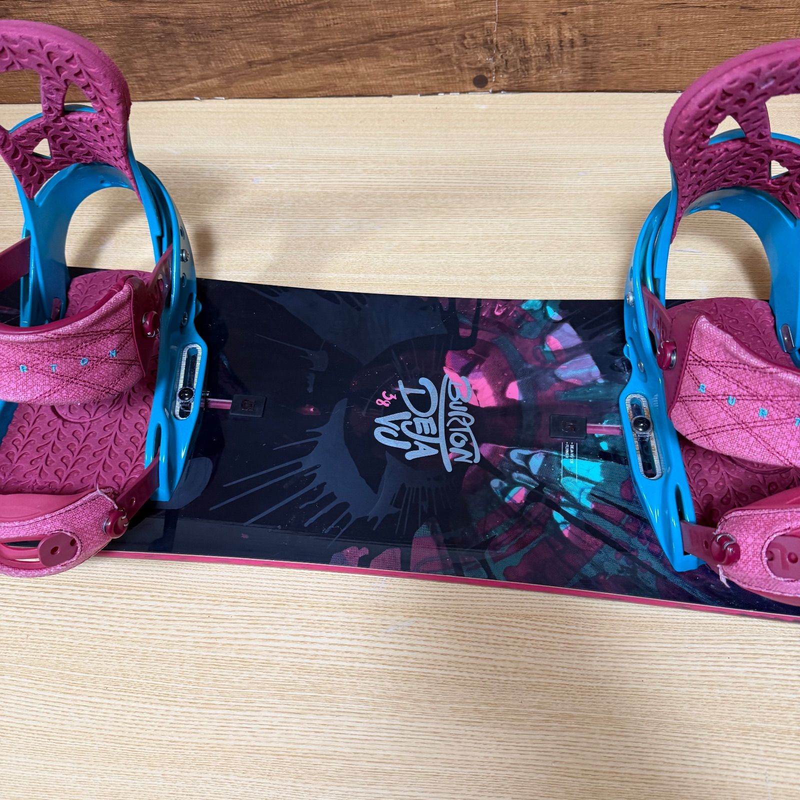 美品 BURTON バートン フライングV レディース スノーボード4点 138