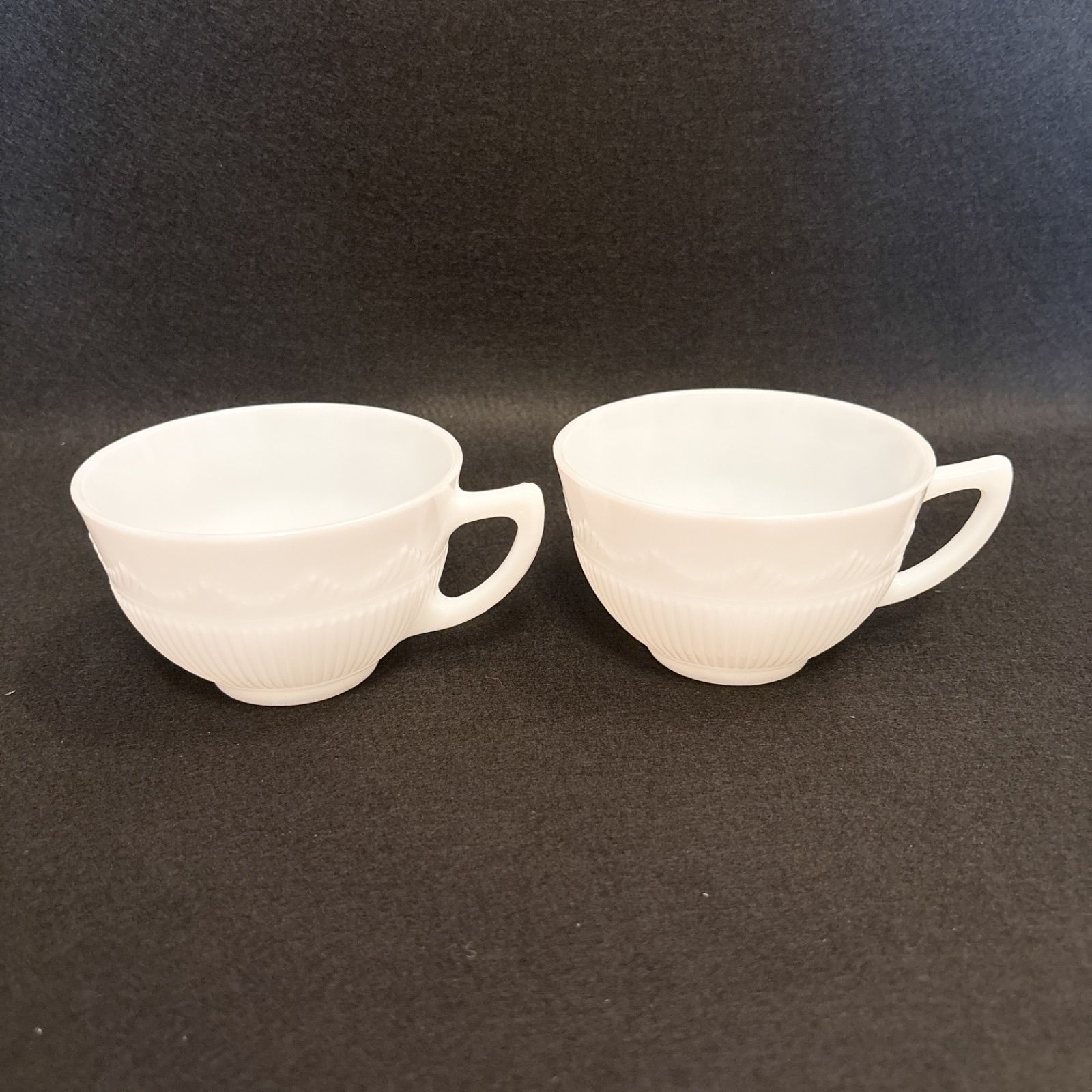 マクベスエバンス Macbeth Evans ミルクガラス オクスフォード ティーカップとソーサー 4客セット ミッドセンチュリー アンティーク ヴィンテージ ディプレッションガラス