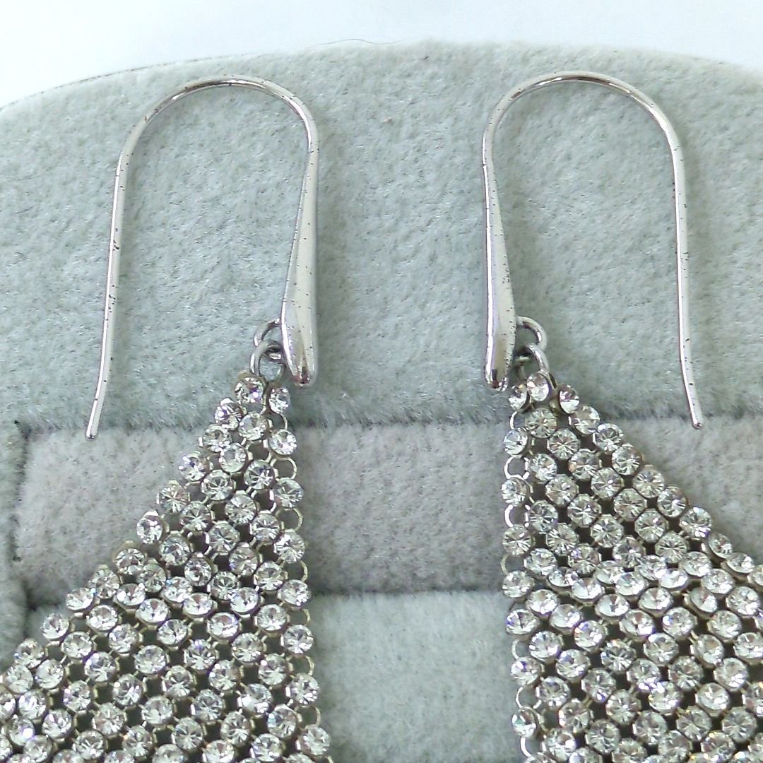 Swarovski クリスタルブルー フックピアス 水滴 ティアドロップ フックピアス スワロフスキークリスタル