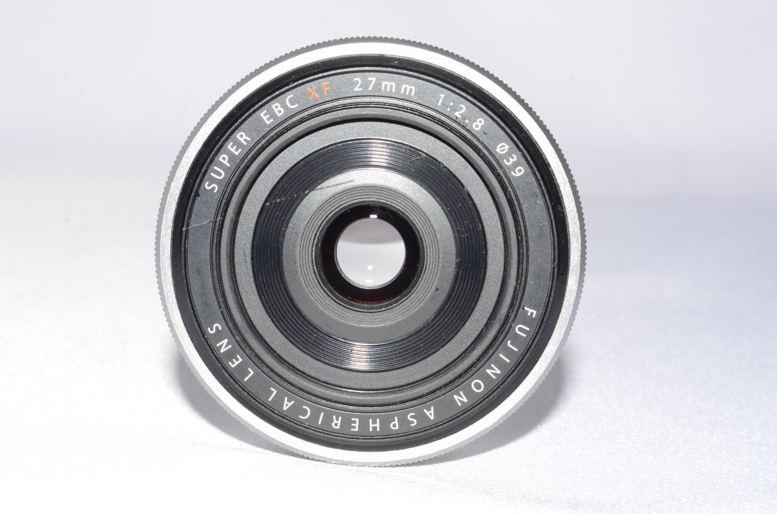 FUJIFILM フジフィルム XF 27mm F2.8 単焦点レンズ シルバー 富士