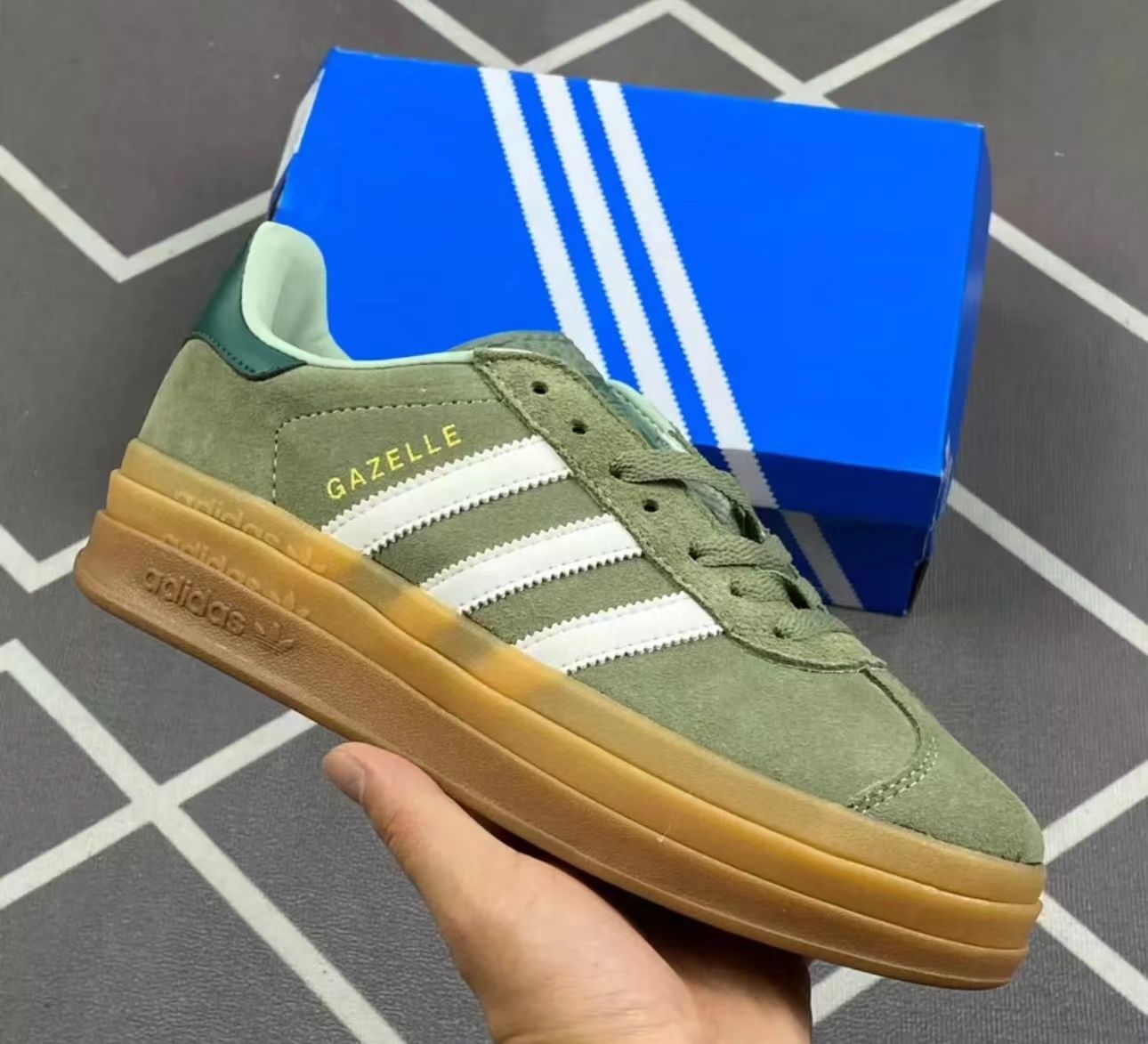 adidas GAZELLE BOLD（26.5cm） ライトグリーン 最安値級価格 - 靴