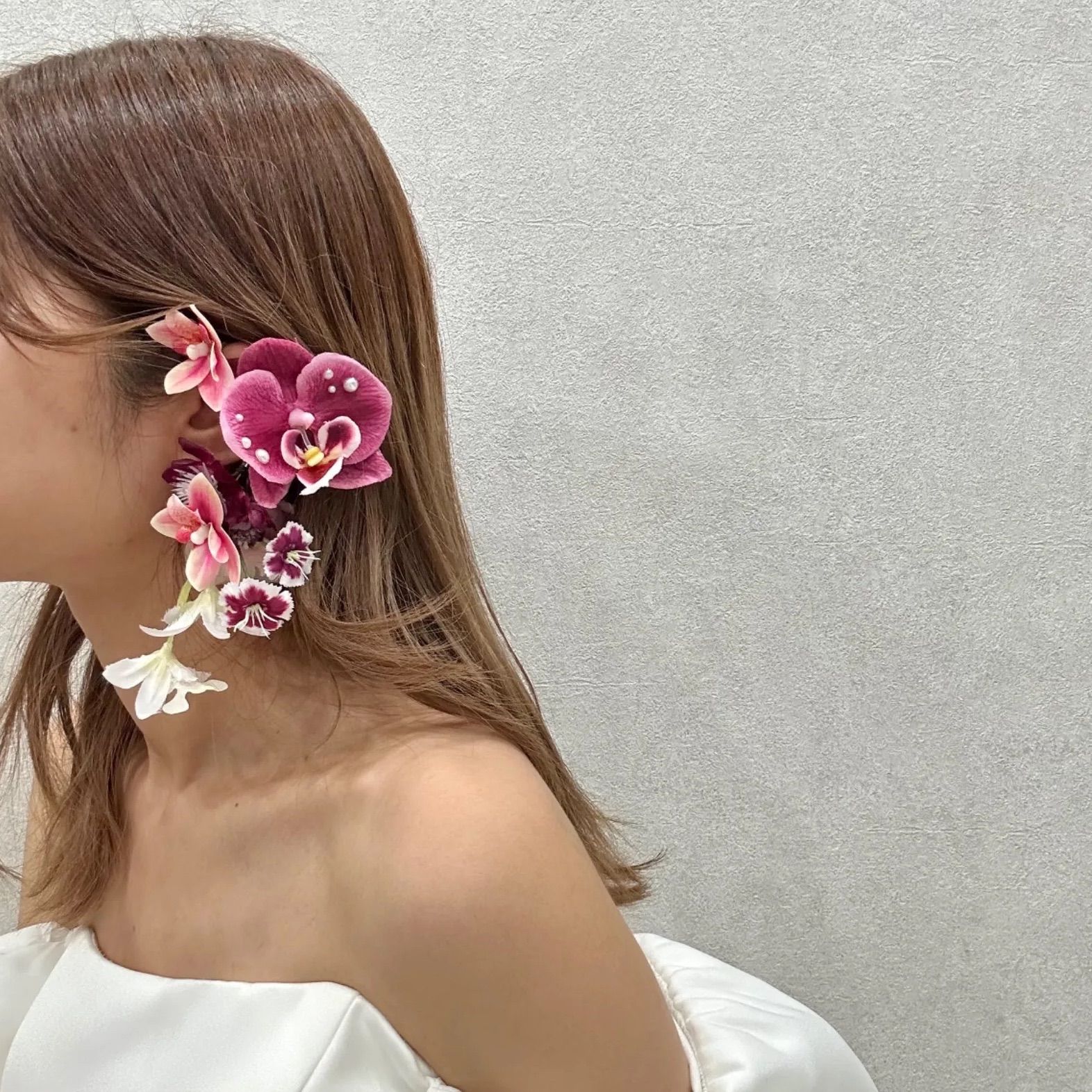 フラワーイヤーカフ ウェディング 高級造花 【公式通販】