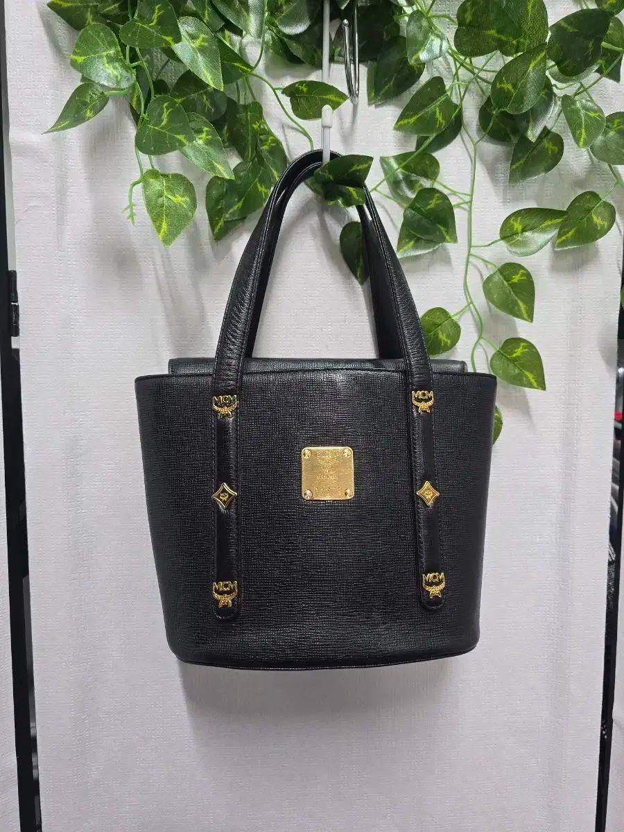 セリーヌ ラゲージ ミニショッパー ネイビーの買取価格相場｜ブランド