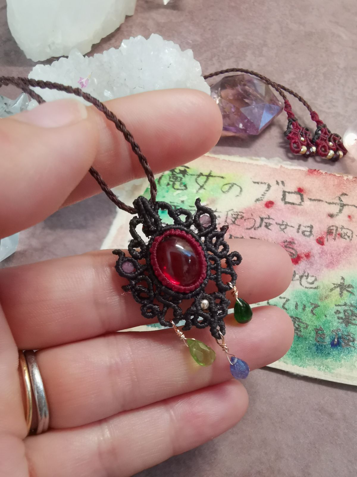 魔女のブローチ(マクラメネックレス) アウトレット アベンチュリン