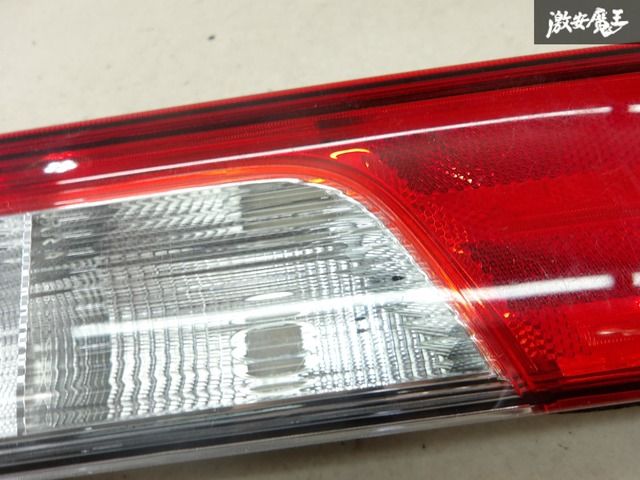 スズキ　　エブリィワゴン DA17W 純正左右テールランプ セール スズキ エブリィワゴン 純正テールランプ DA17W - メルカリ