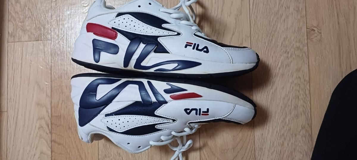 【雷市場（ポンジャン）商品韓国直送】FILA(フィラ) 270mm