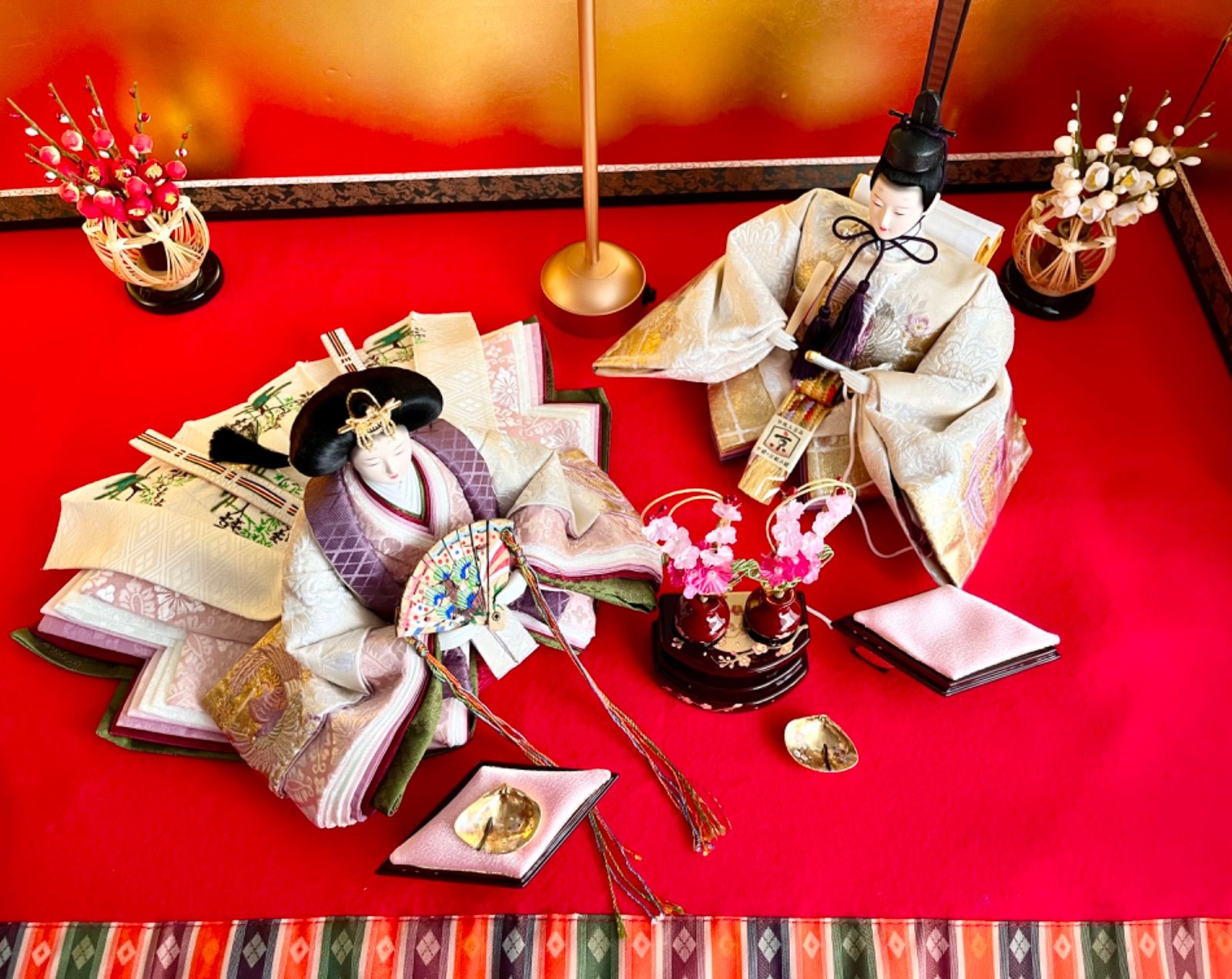 新品☆貝合わせの変わり菱三宝 ☆純木製品 ☆手書きの金彩と繊細な貝殻