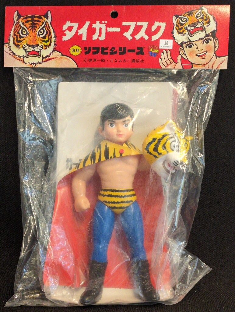 カ*ル様 メディコム・トイ 復刻ソフビシリーズ ジャイアント タイガーマスク 初 カ*ル様 メディコム・トイ 復刻ソフビシリーズ ジャイアント