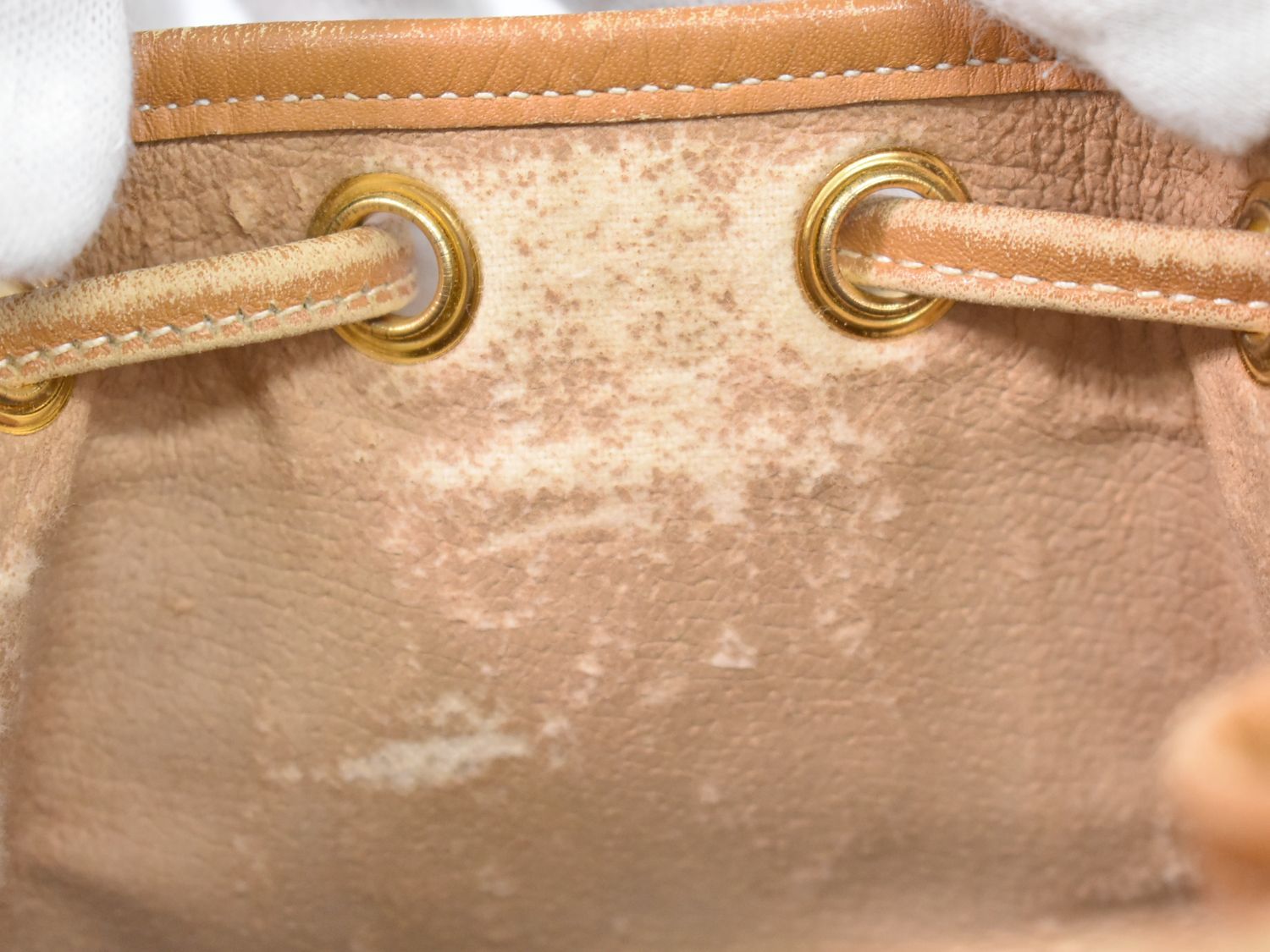 本物 グッチ GUCCI オールドグッチ マイクロGG 巾着 ショルダーバッグ ポシェット ブラウン バッグ 中古 本物 グッチ GUCCI オールドグッチ マイクロGG 巾着 ショルダーバッグ