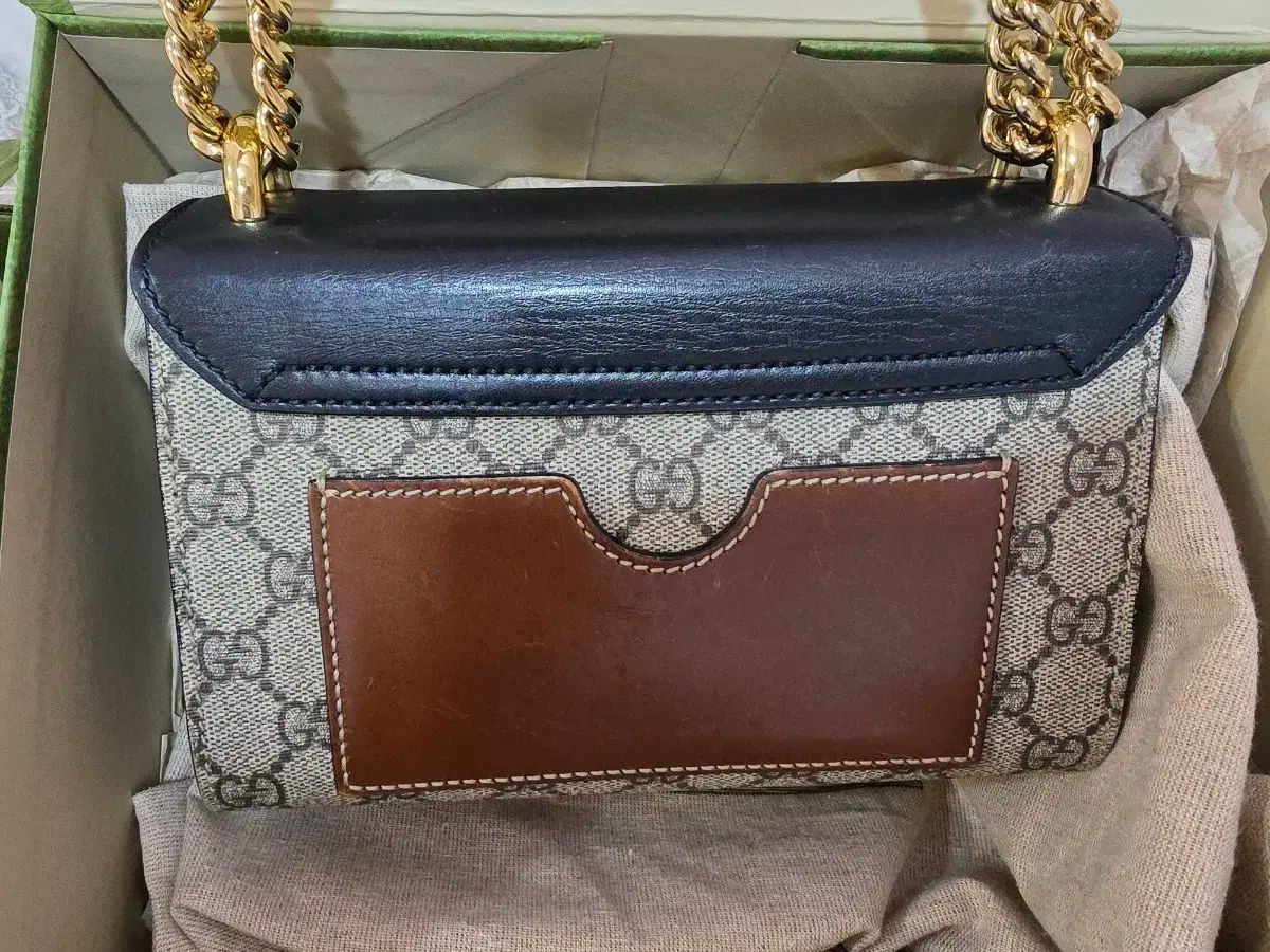 グッチ