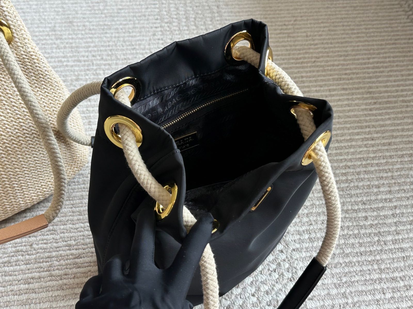 【PRADA】ナイロンバケットバッグ ブラック Re-Nylon バケットハット | PRADA
