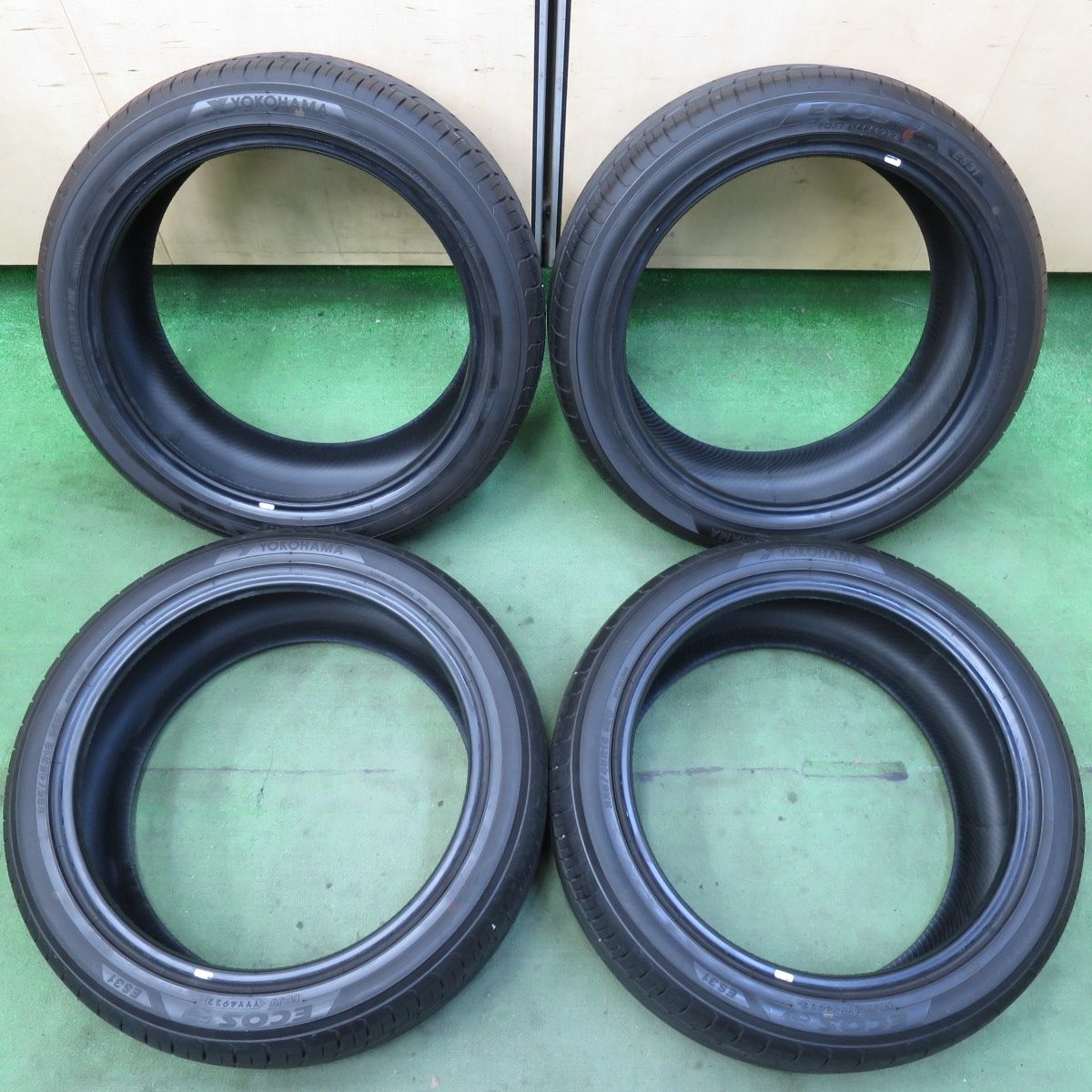 バリ溝 22年 9.5分 225 45R18 ヨコハマ エコス ES31 タイヤ 18インチ オデッセイ エスティマ クラウン マークX 等 5092708イノタ