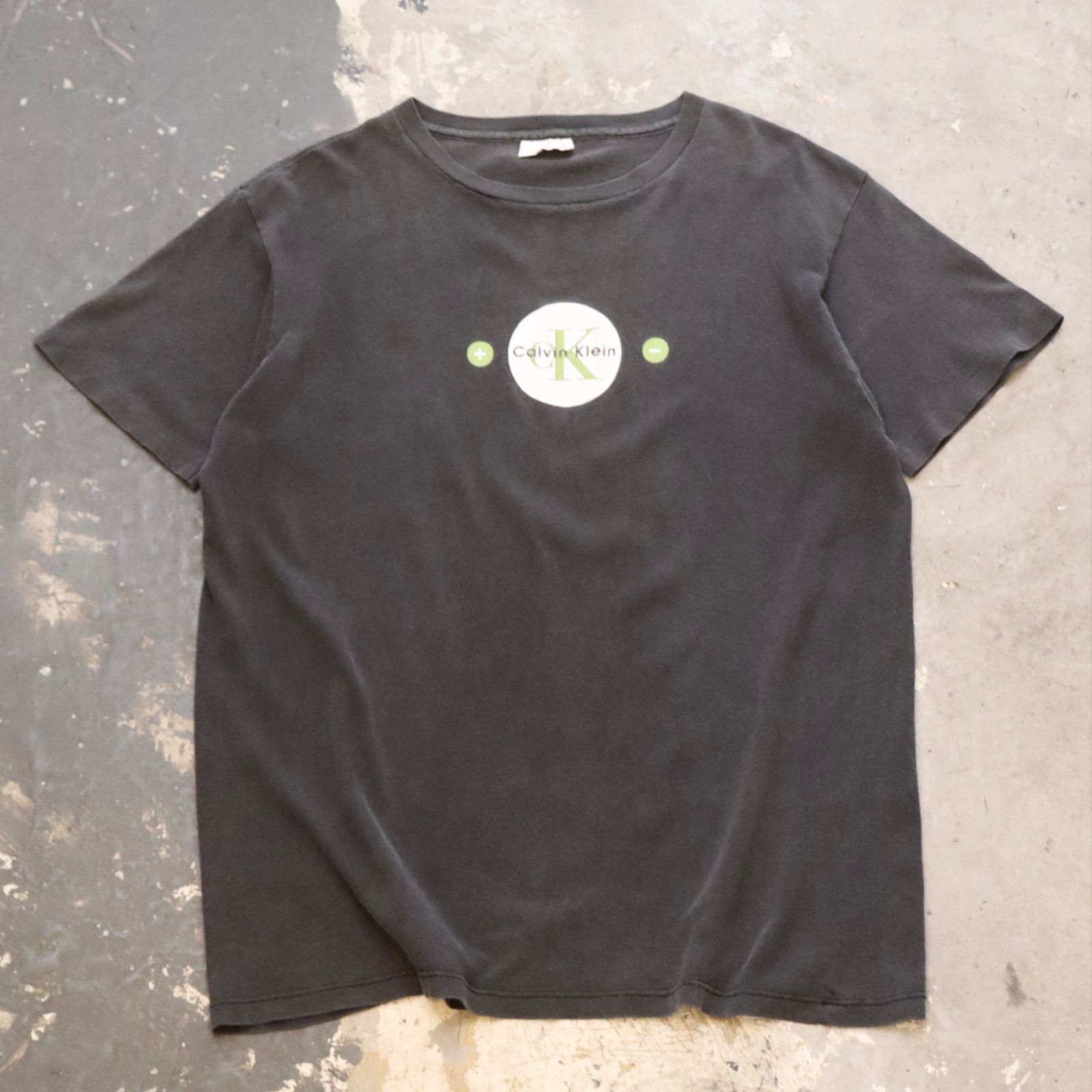 90s usa製 カルバンクライン 黒 ロゴ Tシャツ L - メルカリ