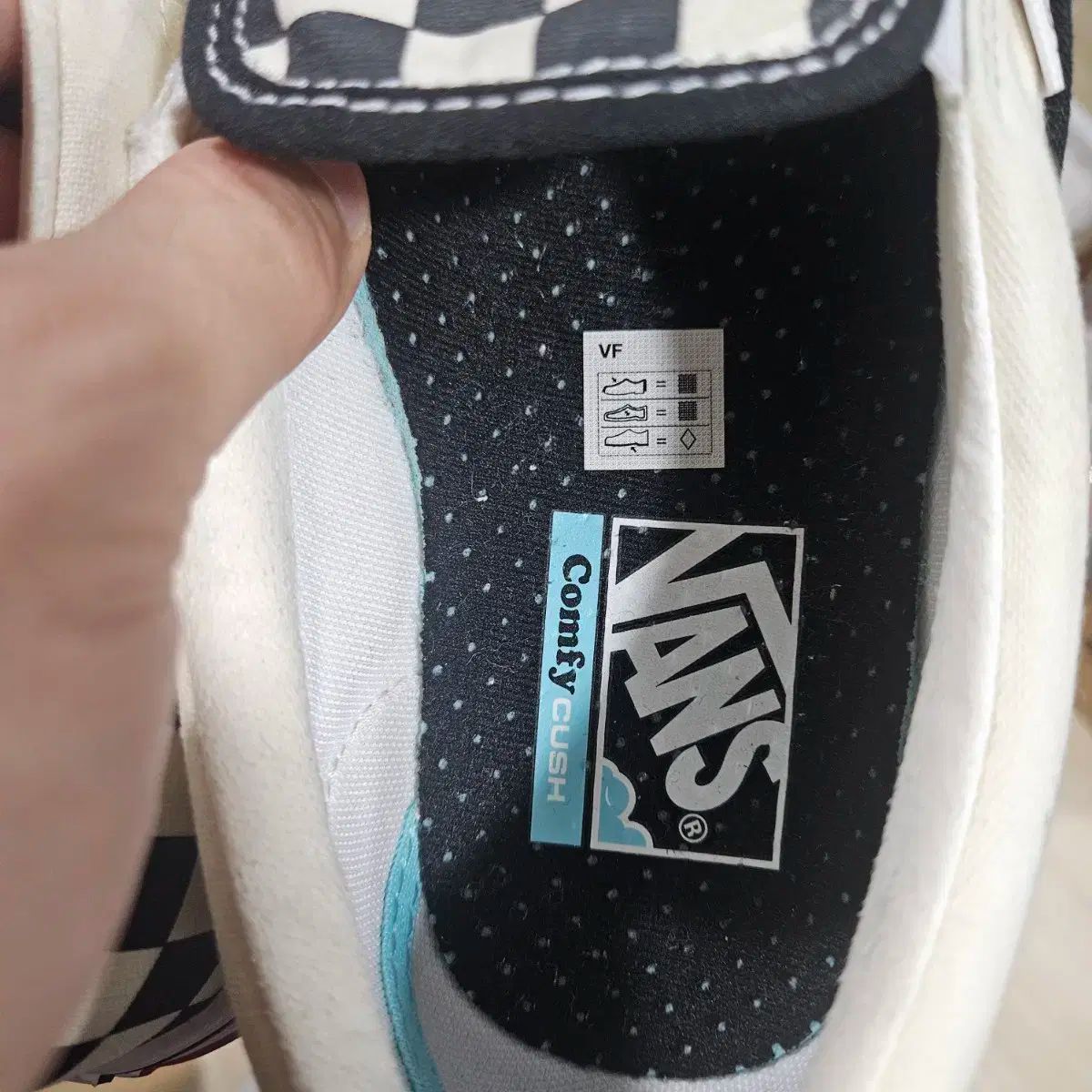 VANS(バンズ) チェッカーボード コンフィクッシュ