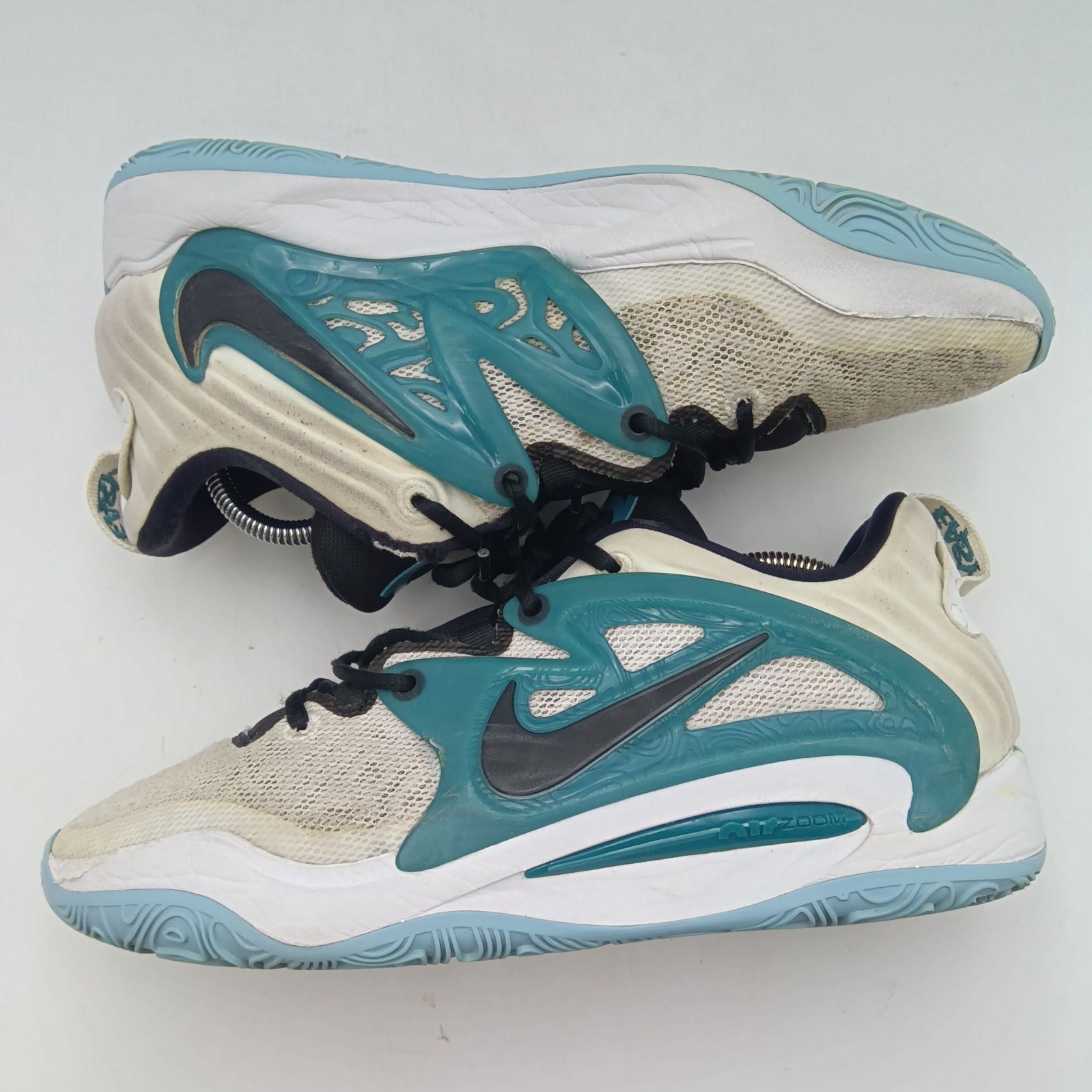 箱付き NIKE ナイキ KD 15 EP ケーディー15EP スニーカー 箱付き NIKE ナイキ KD 15 EP ケーディー15EP スニーカー