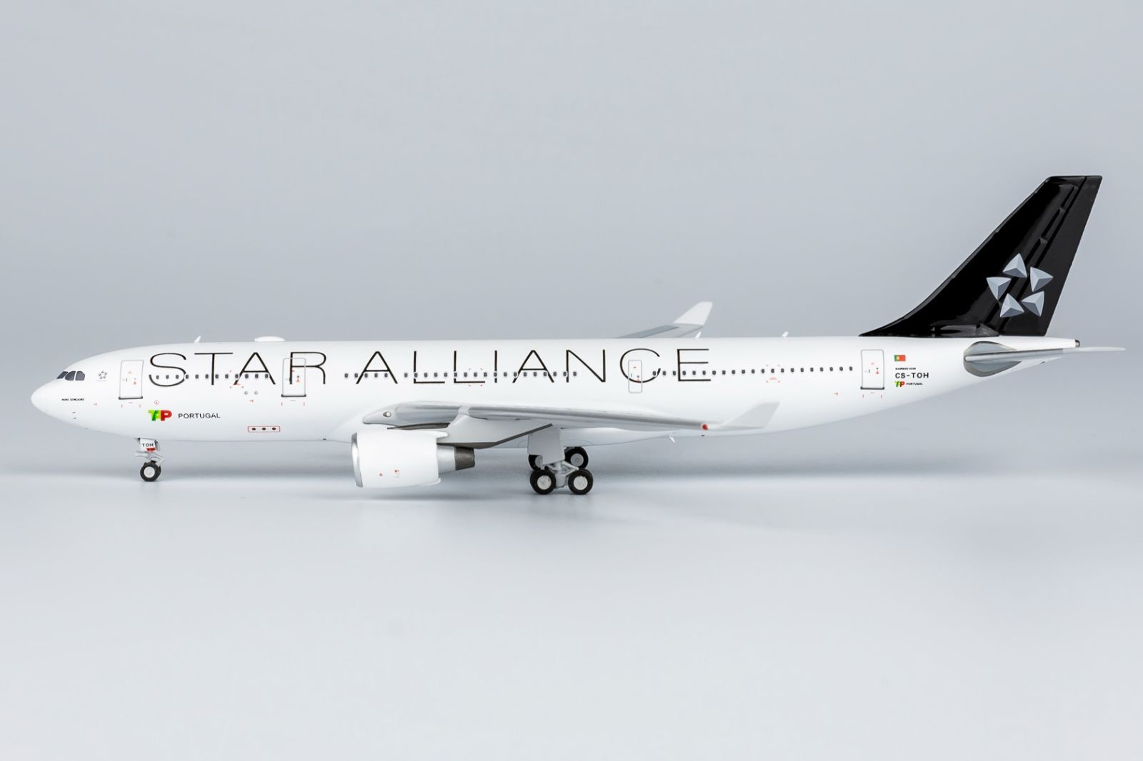 NGmodel TAPポルトガル航空 セール中 A330-200 CS-TOH 1/400 61085