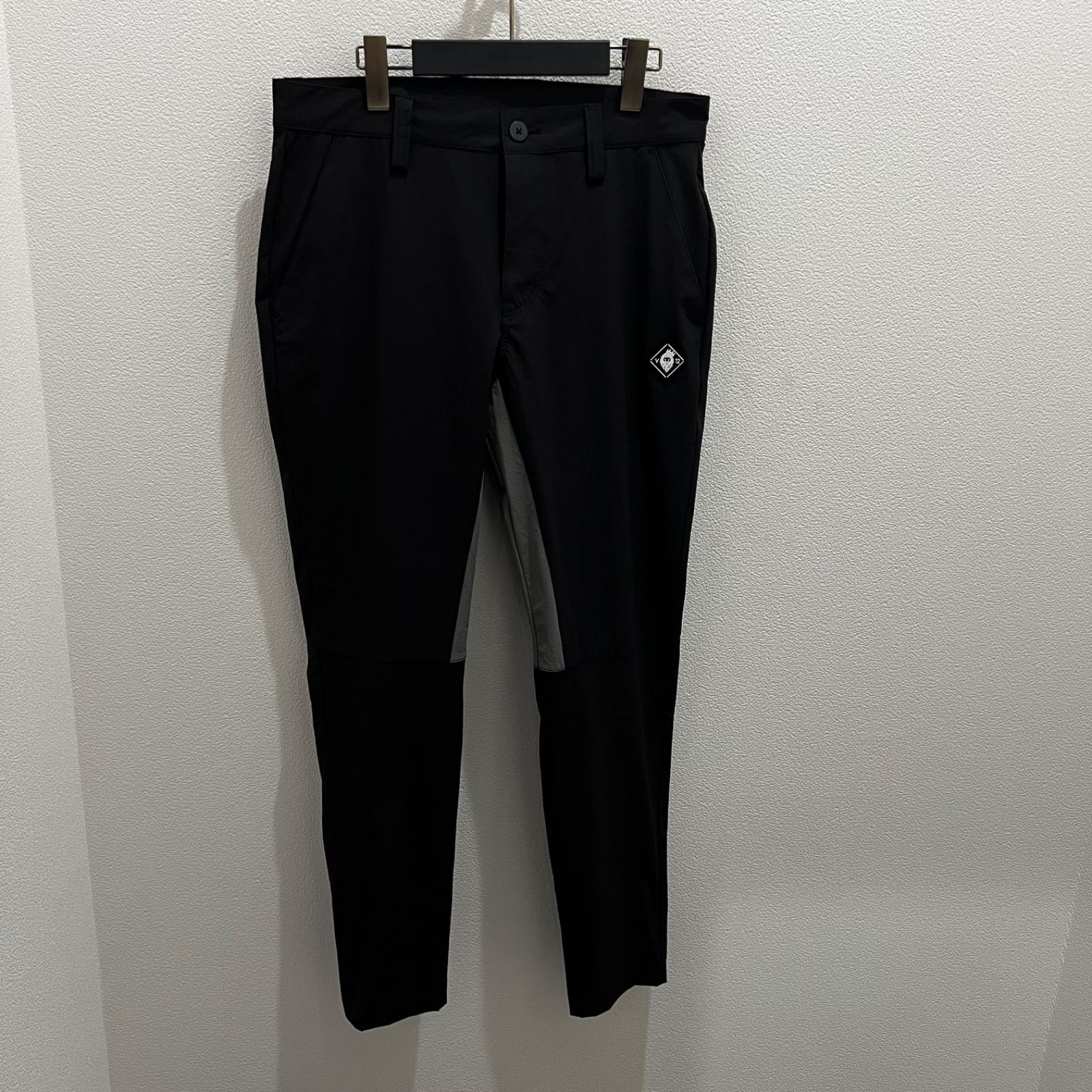 30 OFF V12 V-12 ゴルフ パンツ V122410-PN05 プレイパンツ PLAY PANTS ゴルフウェア 黒 Mサイズ XXLサイズ ストレッチ 大きいサイズ 定価26 400円