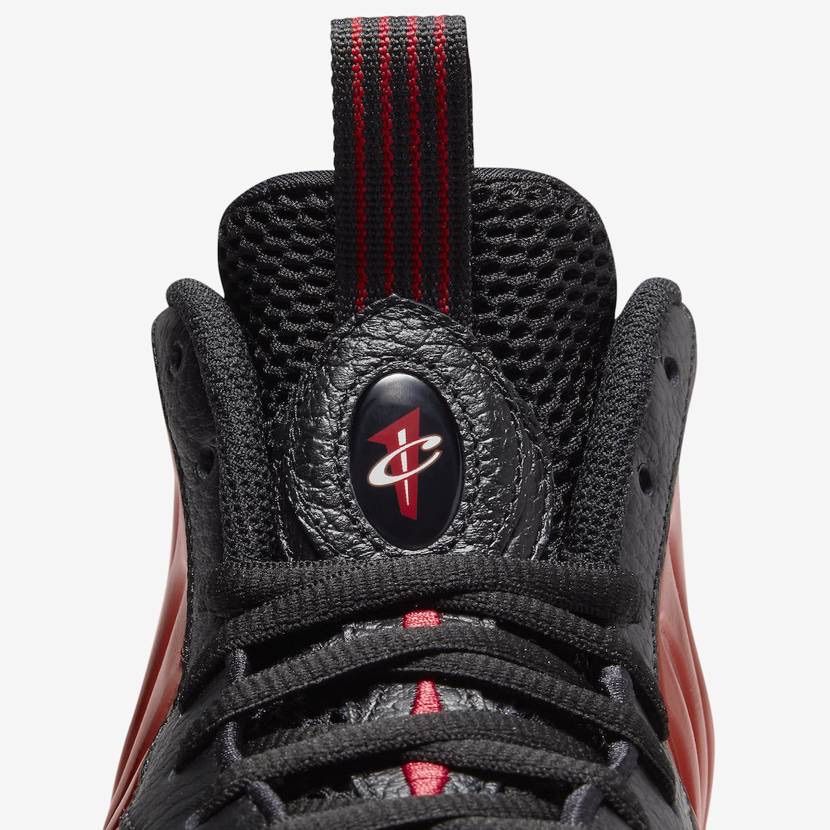新品未使用】Nike Air Foamposite One 