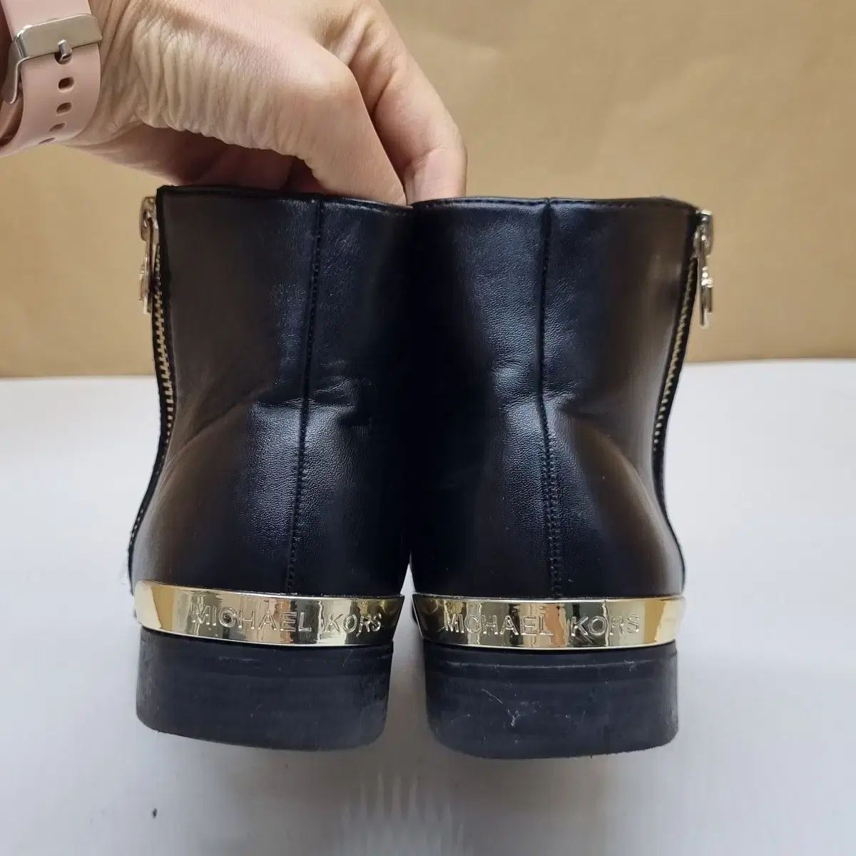 MICHAEL KORS マイケル コース 超軽量レディースアンクルブーツ 実際のサイズ 240 KIN-KAAI_COM