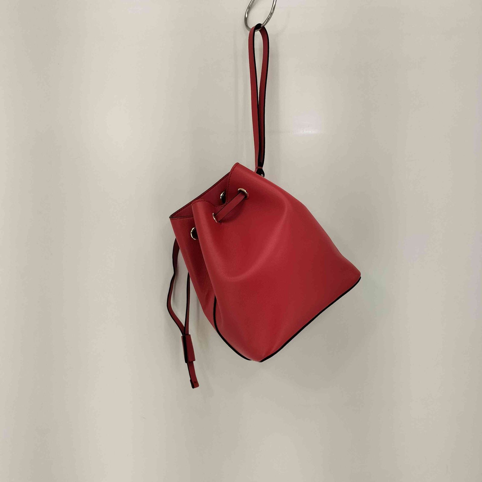 ヴァレンティノガラヴァーニ VALENTINO GARAVANI MADE IN ITALY ロゴ レザー 巾着ハンドポーチ レディース 表記無 -  メルカリ