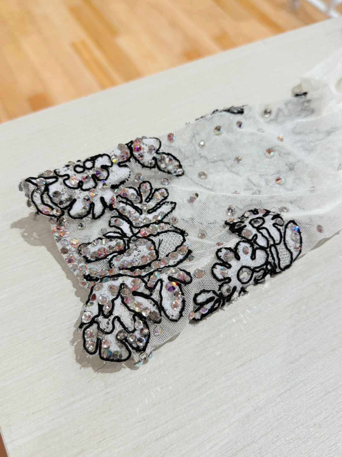 配送商品は通常配送無料。 社交ダンス gentil ジャンティ 白 スタンダードドレス ホワイト サイズM