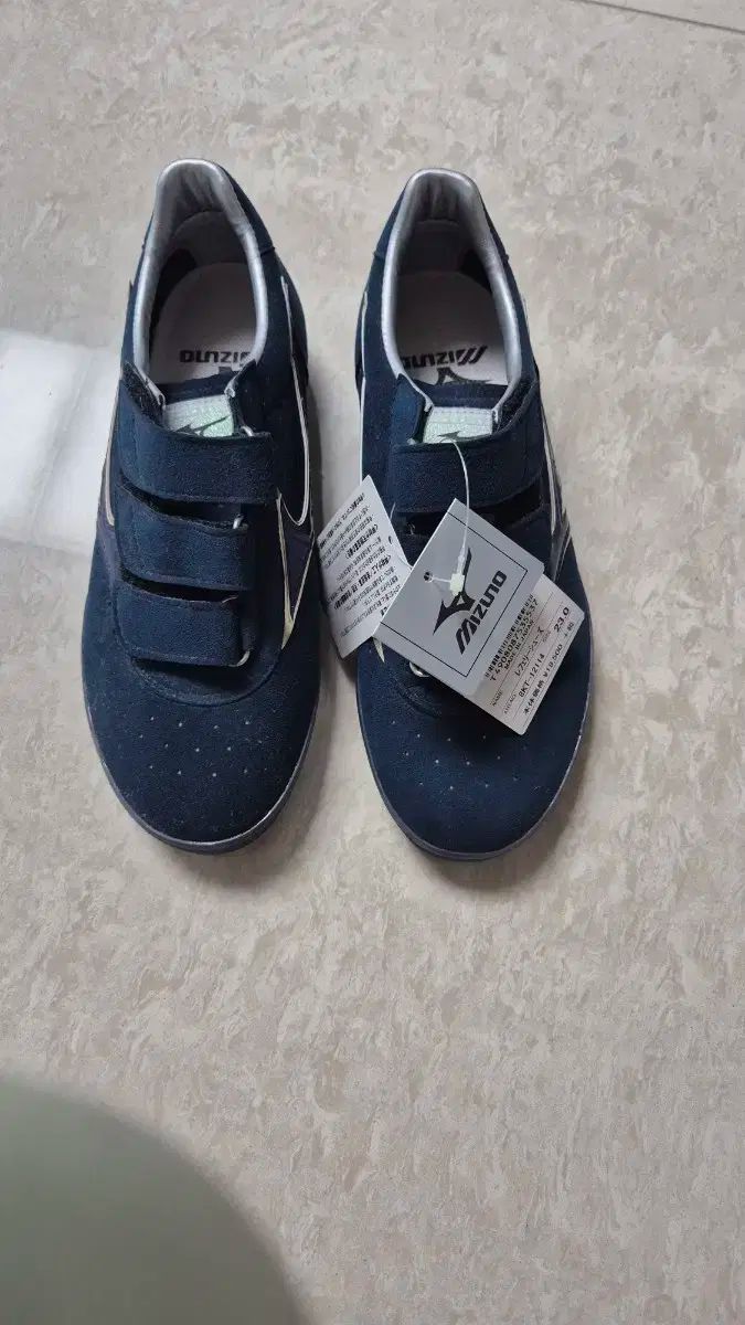 mizuno ミズノ ベルクロ スニーカー