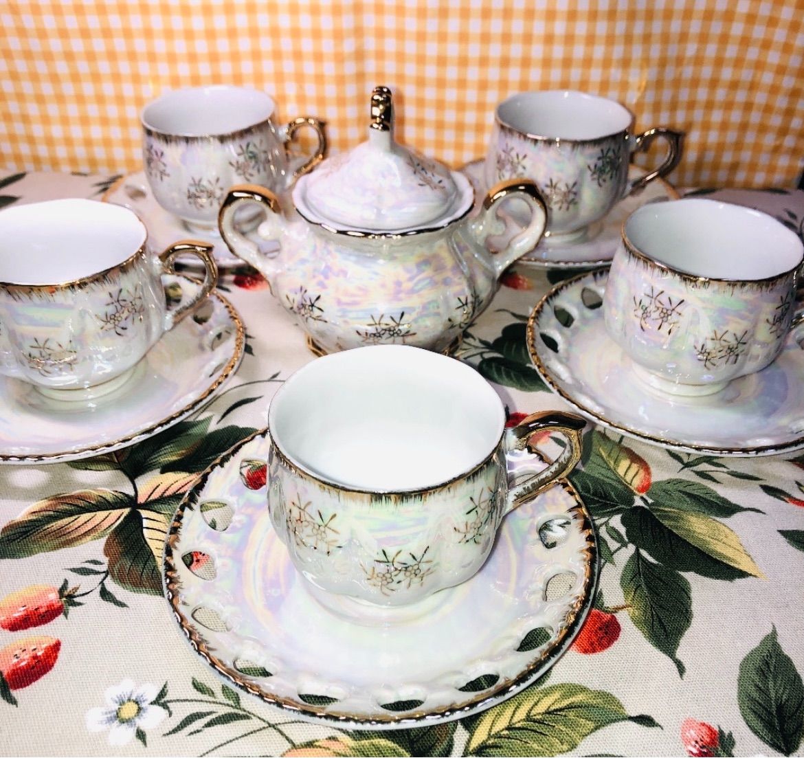 大倉陶園　バラ金蝕　カップ&ソーサー 2客 ・ プレート 2枚 セット 大倉陶園 金蝕バラ カップ＆ソーサー 2客セット | アンティークyumikichi