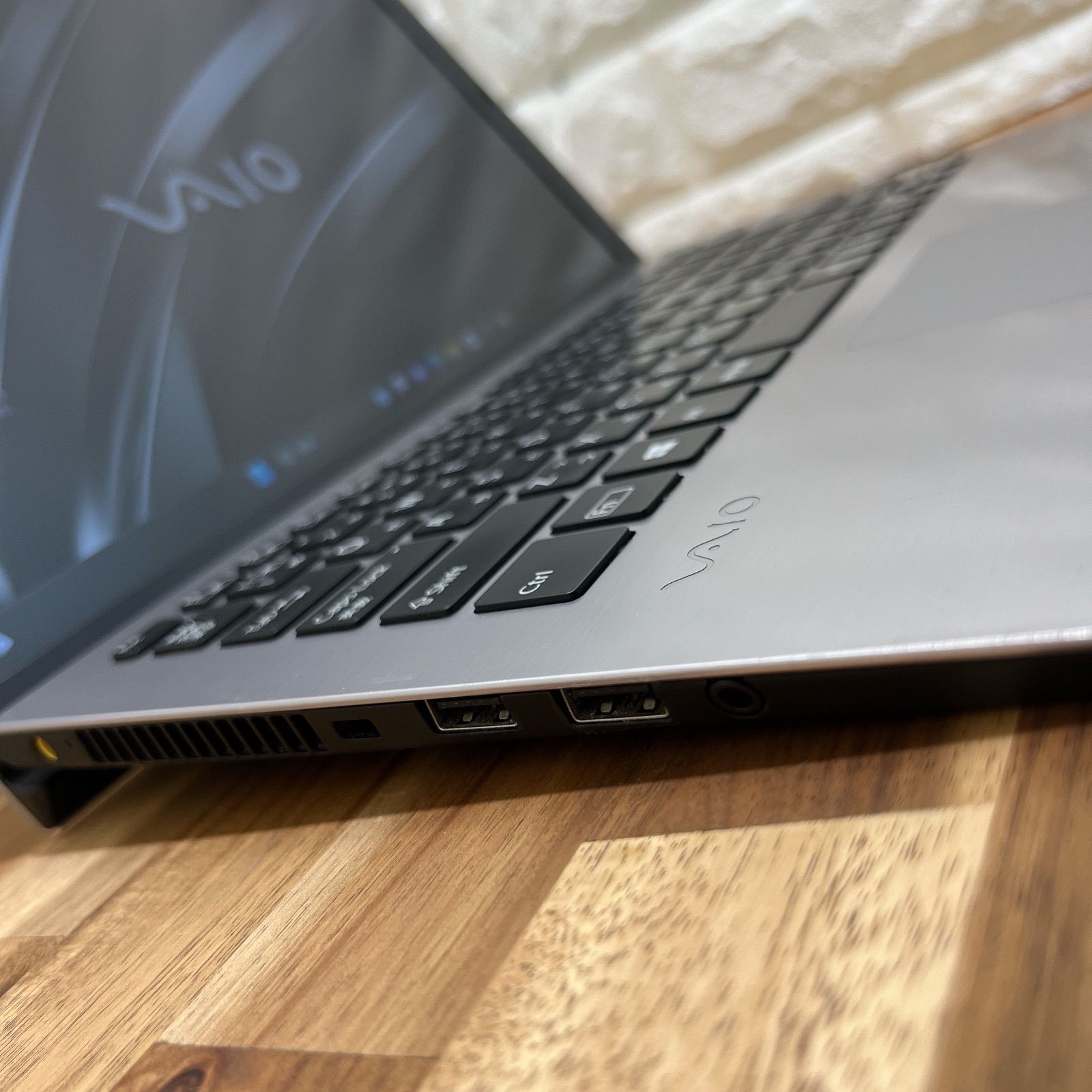 ☘VAIO☘ 爆速SSD256GB搭載☘ Core i5第8世代 ☘メモリ8GB